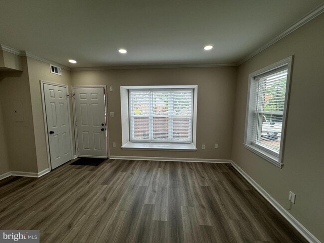 Photo - 2518 Fairfax Dr Unidad A