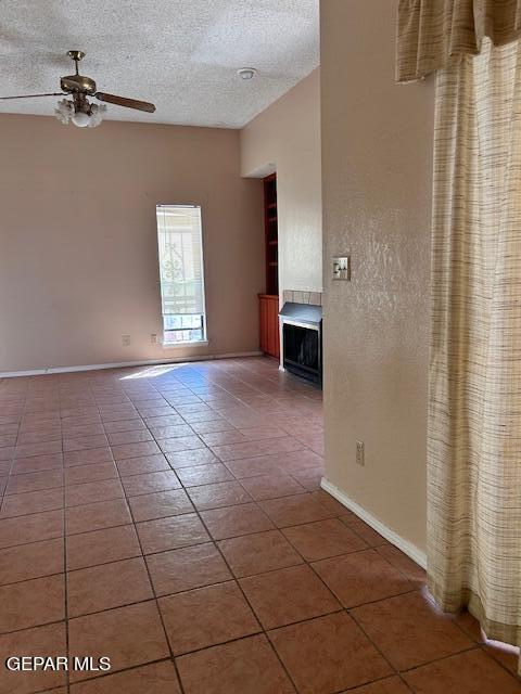 Photo - 730 N Resler Dr