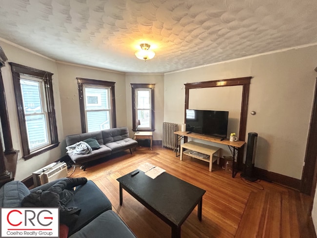 Building Photo - 183 College Ave Unit 1