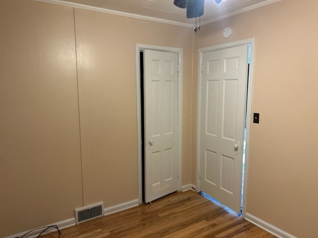 Photo - 68 N Edith St Unit 1