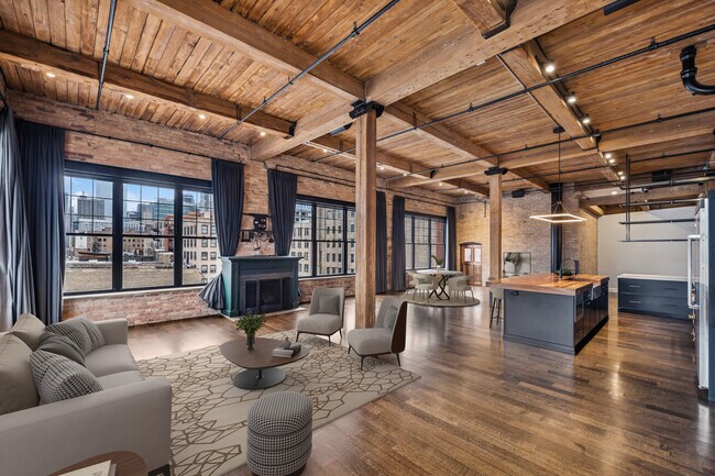 Photo - 1000 W Washington Blvd