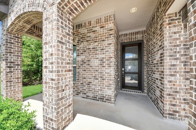 Photo - 16011 Monument Hill Crossing