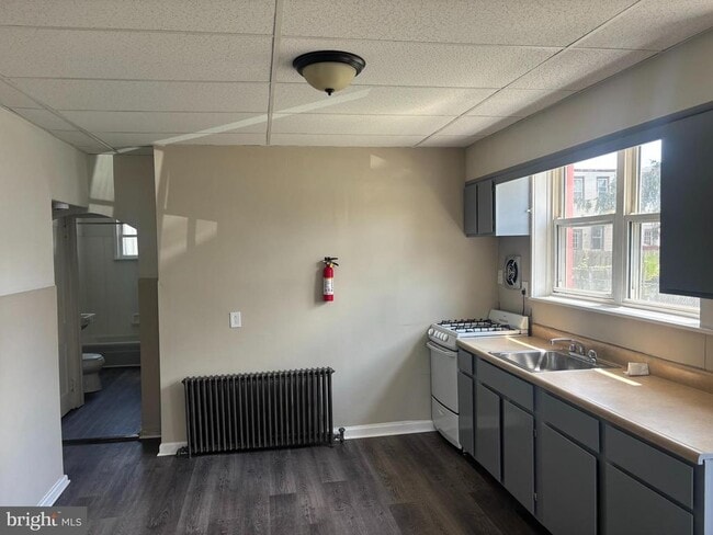Photo - 225 Essex St Unit A