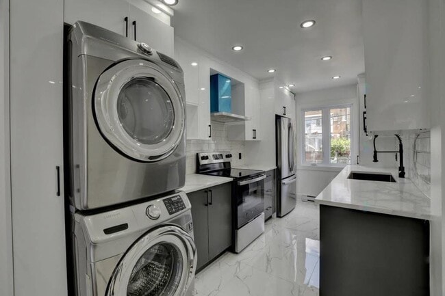 Photo - 8807 Rue Verville Unit 8807 Verville