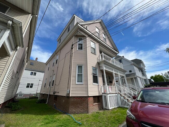 Photo - 24 Ellington Rd Unit 3