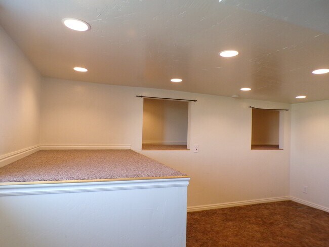 Photo - 552 S 800 W St