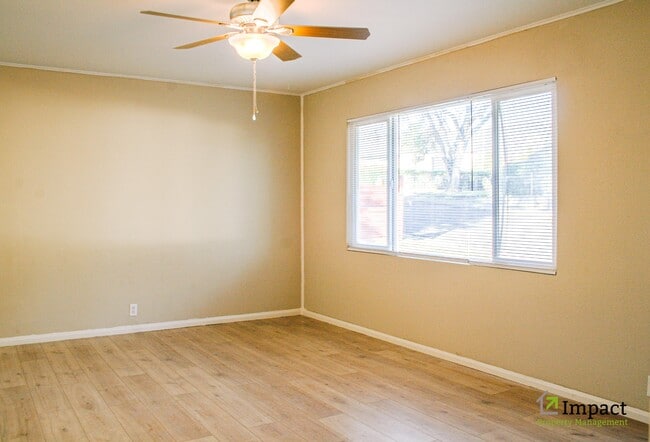 Photo - 403 Burlington Ave