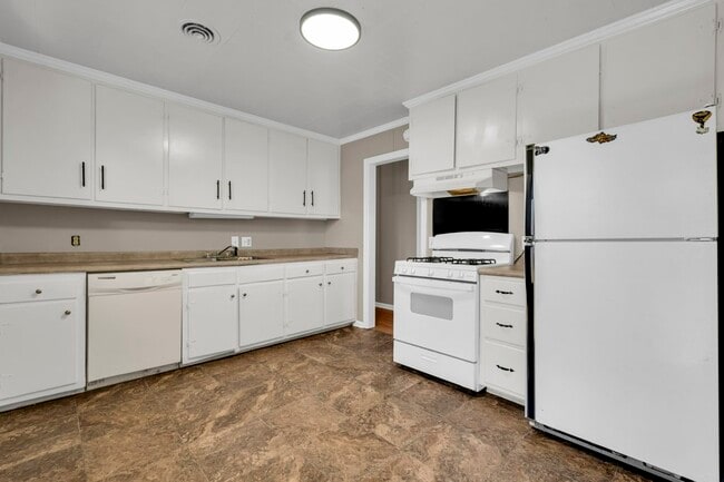 Photo - 266 McHall Dr