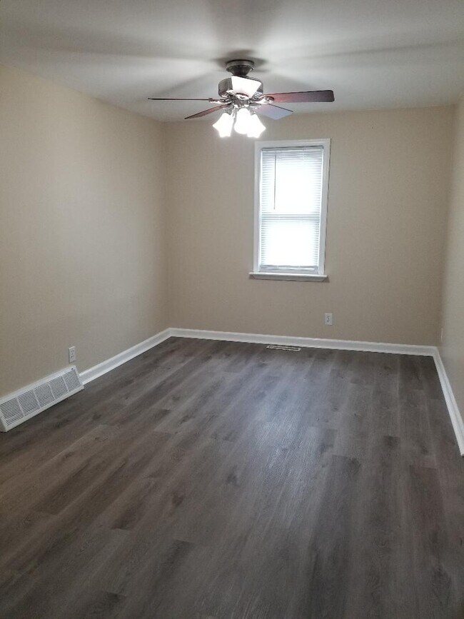 Photo - 2527 Hartline Dr