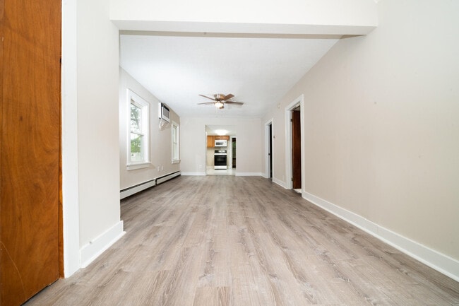 Photo - 559 Gatewood Dr