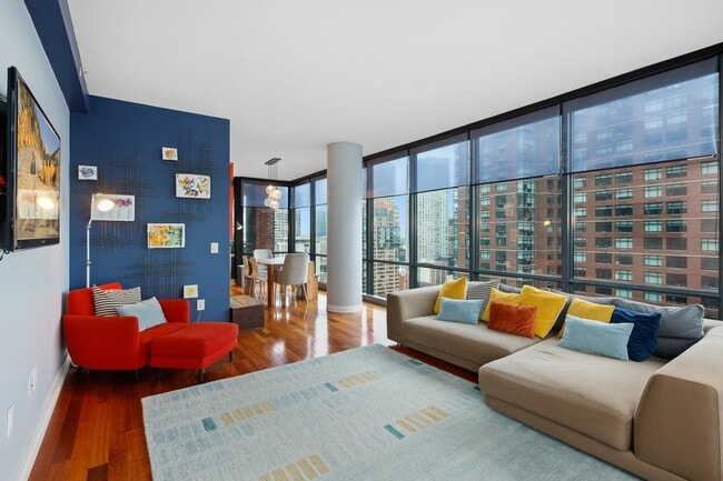 Building Photo - 389 Washington St Unit 23E