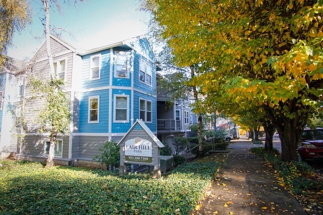 Building Photo - 236 SW Meade St Unit 236-04