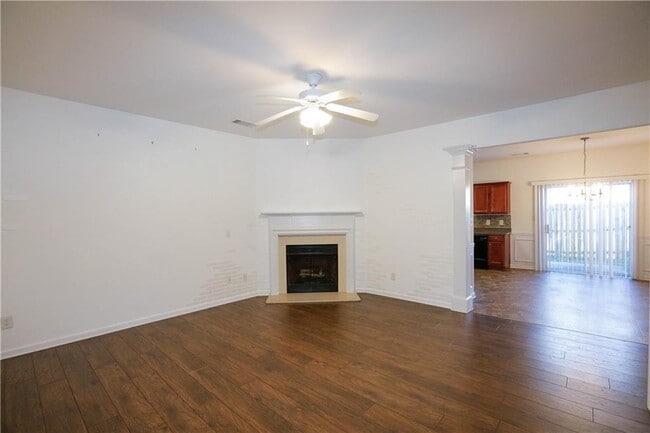 Photo - 1939 Durwood Ln