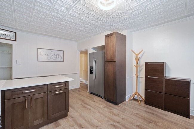 Photo - Tastefully updated 2-Bed, 1-Bath Gem in Troy Hill!