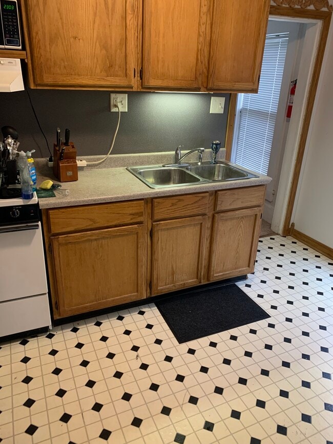 Photo - 1403 Farnam St Unit 1403 Farnam st