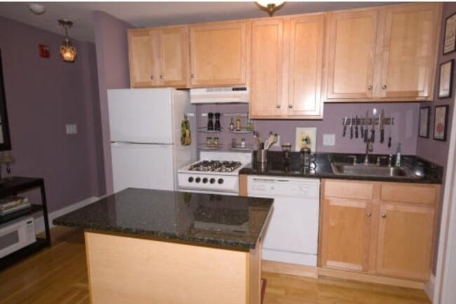 Building Photo - 140 Huron Ave Unit 12 Rental