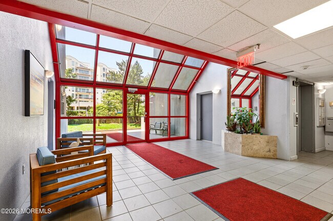 300 Ocean Ave N Unit C1