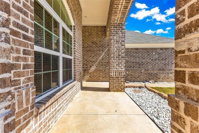 Photo - 816 Hedgefield Way