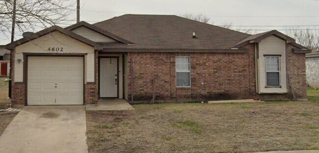 Building Photo - 4602 Greyhound Dr