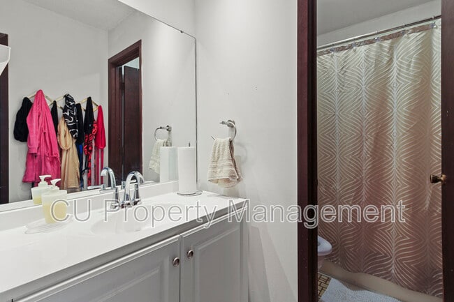 Photo - 1924 Melrose Dr Unit C