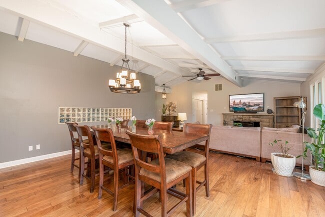 Photo - 4200 Dublin Rd