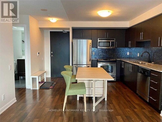 17 Anndale Dr Unit 1902