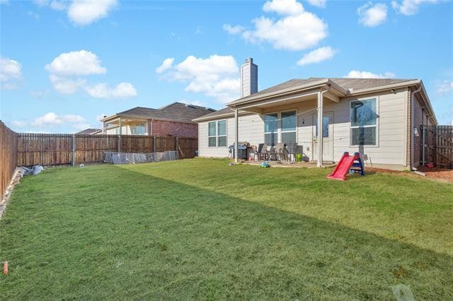 Building Photo - 8028 Larch Ln