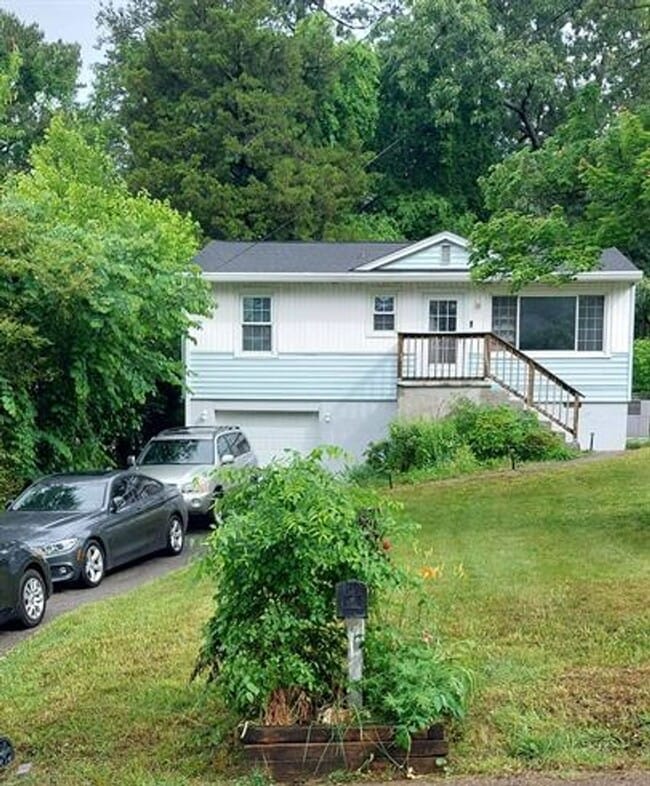 Knoxville 37917 - Charming 2 bedroom, 1 ba... - Knoxville 37917 - Charming 2 bedroom, 1 ba... House