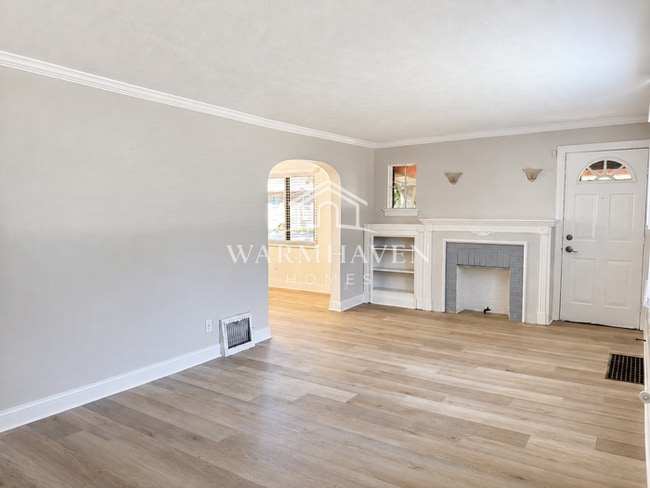 Photo - 1352 Diagonal Rd