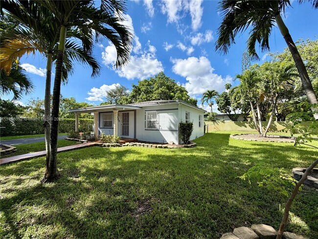 Photo - 425 Opa-Locka Blvd