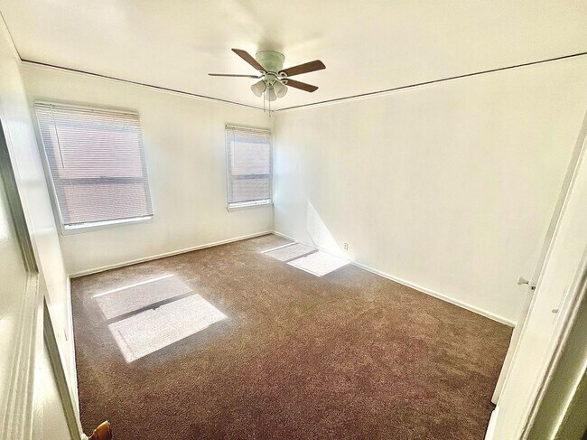 Photo - 2501 Venice Blvd