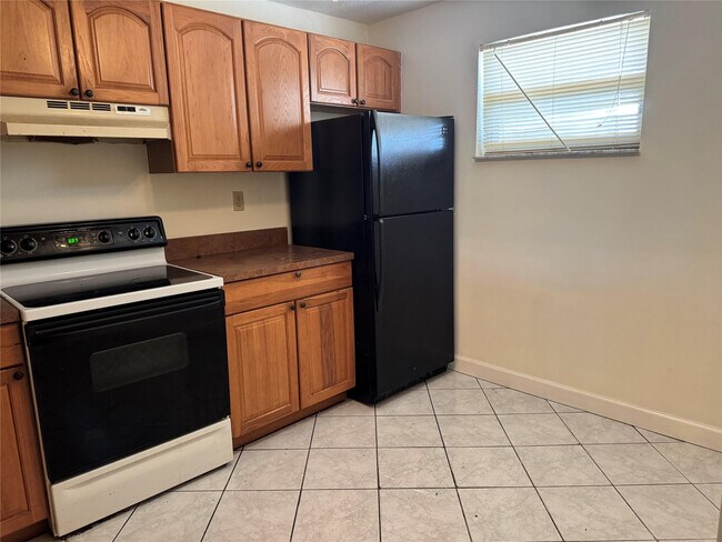 Photo - 1075 Riverside Dr Unit 406