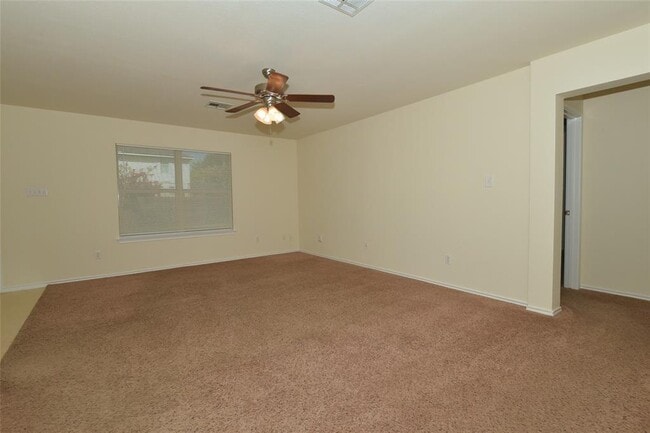 Photo - 807 Estancia Way