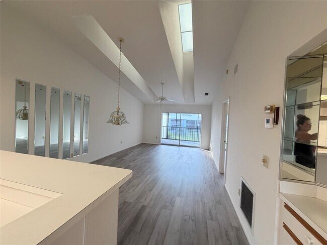 6800 Placida Rd Unit 2007