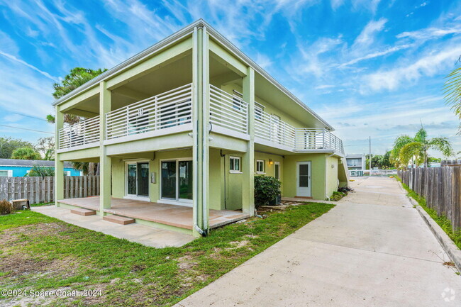 Building Photo - 2189 Pineapple Ave Unit A Rental