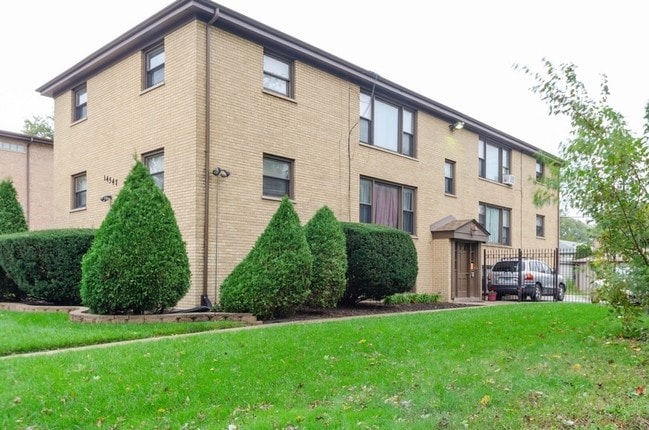 Photo - 14547 Chicago Road