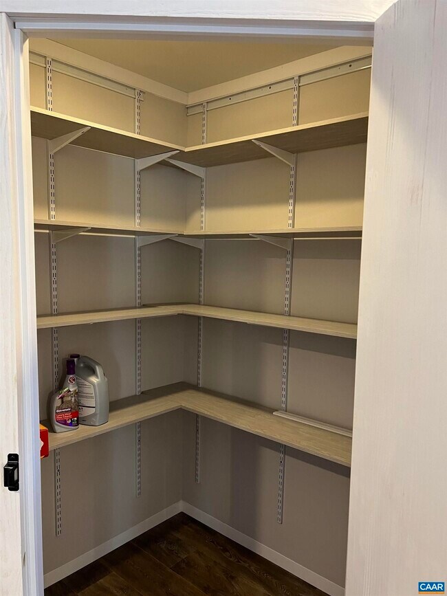 Photo - 3123 Scottsville Rd