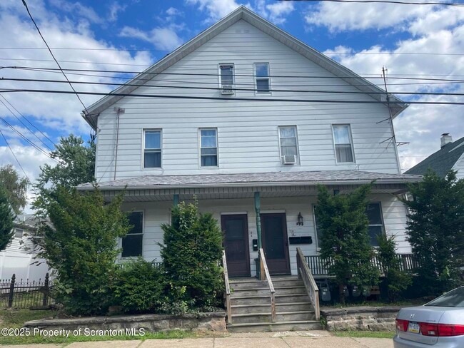 Building Photo - 126 S Lincoln Ave Rental