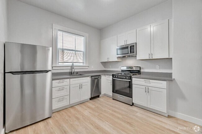 Building Photo - 1630 California St Unit 1650-7 Rental
