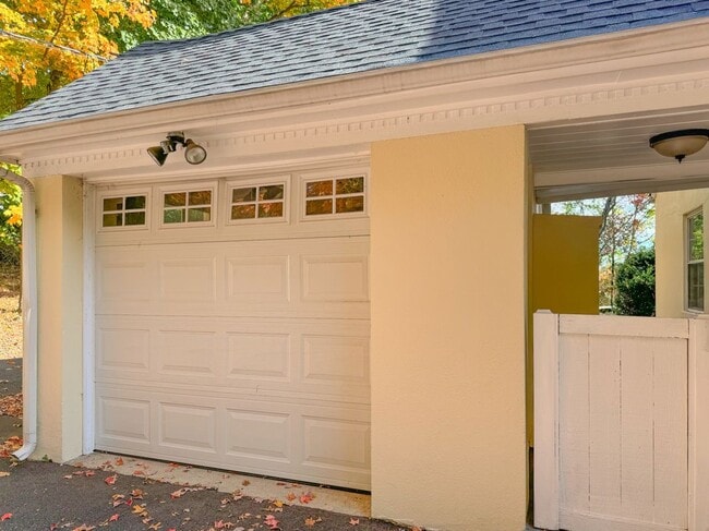 Photo - 14 Long Lots Rd