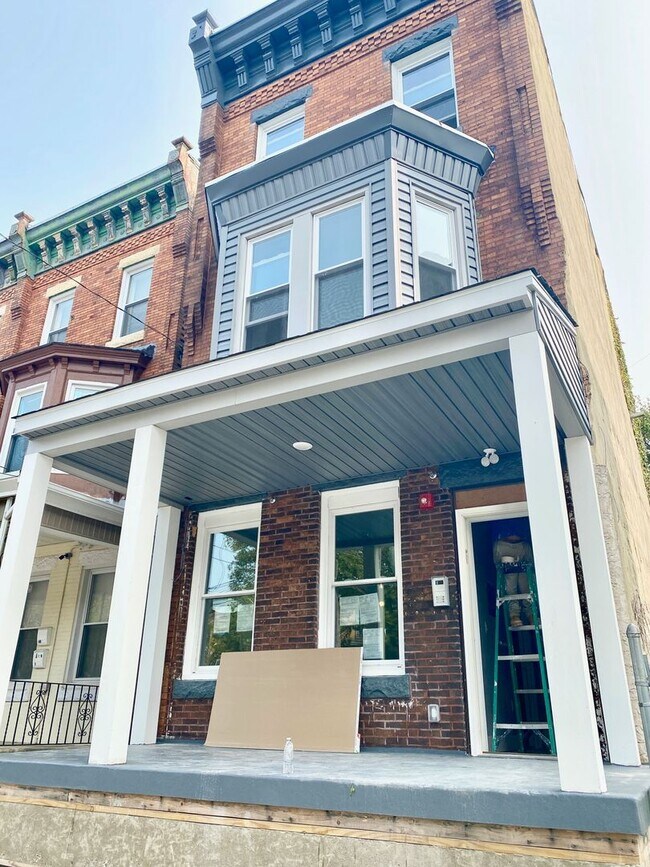 Photo - 4242 W Girard Ave Unidad 2