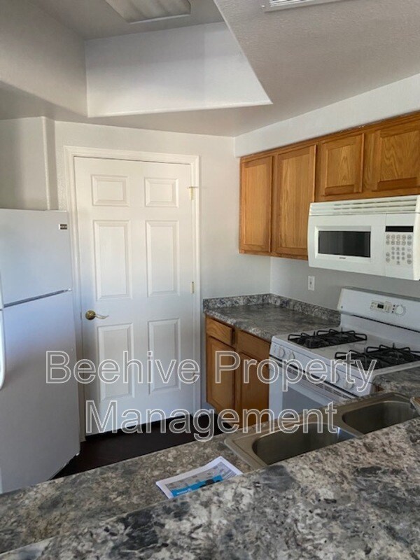 10030 W Indian School Rd Unit 272