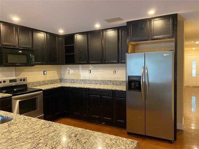 Photo - 2133 Bougainvillea St