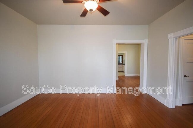 Photo - 2065 SW Park Ave Unit A