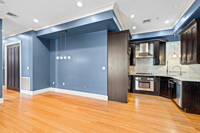 Photo - 368 Dorchester St Unit 2
