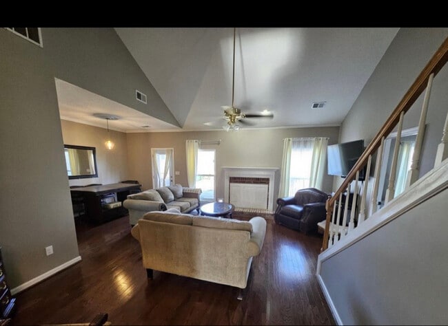 Photo - 6882 Pannell Rd