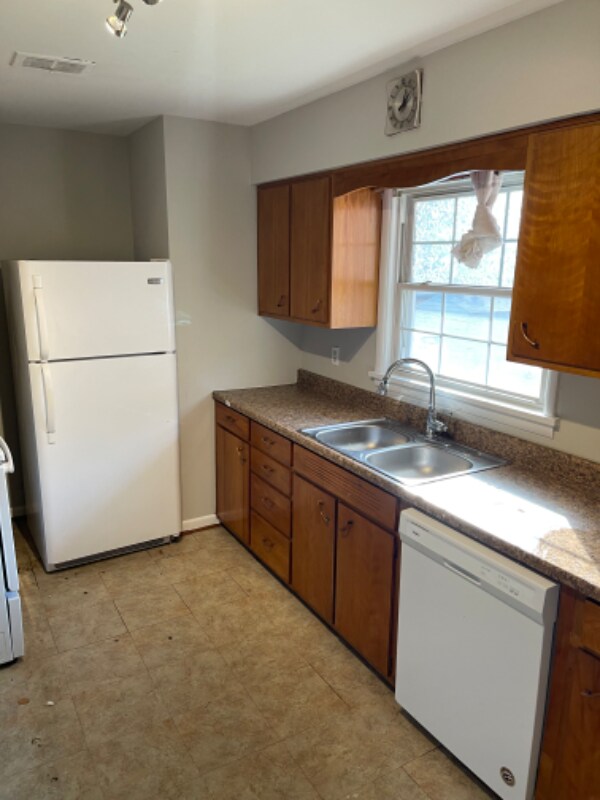 2100 Alta Ave Unit 2100 Alta ave apt 4 Louisville, KY