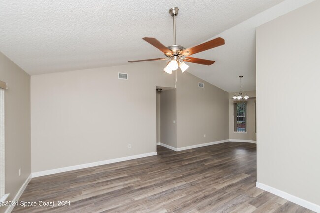 Photo - 2059 Allegheny Cir