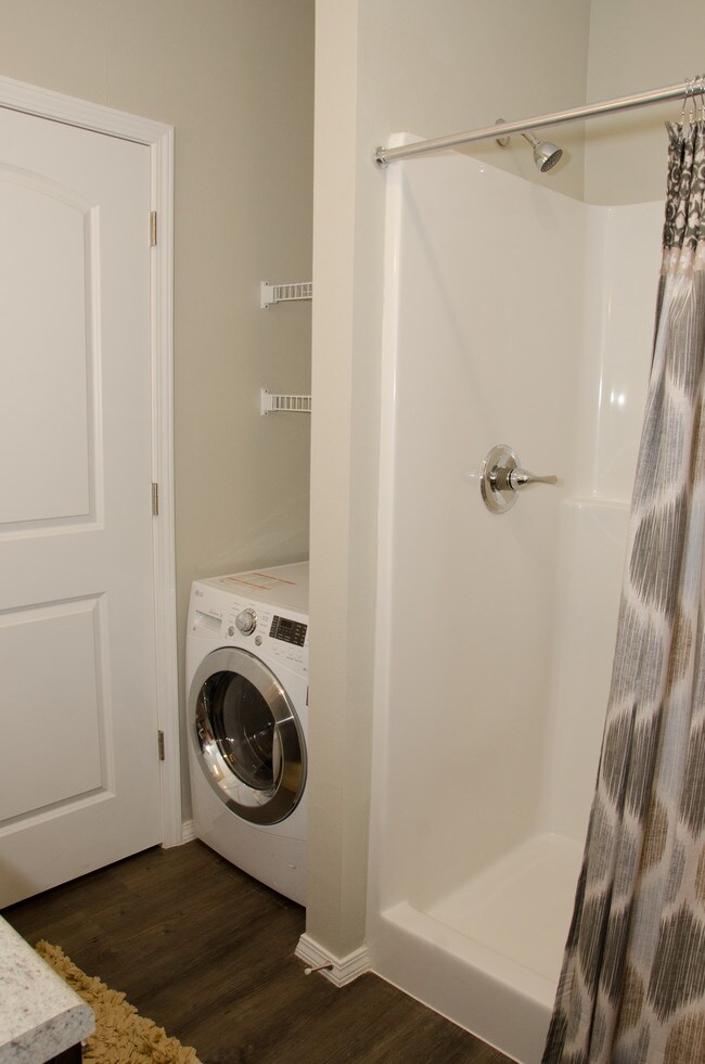 Summerfield Apartments & MicroUnits For Rent in Pittsburg, KS