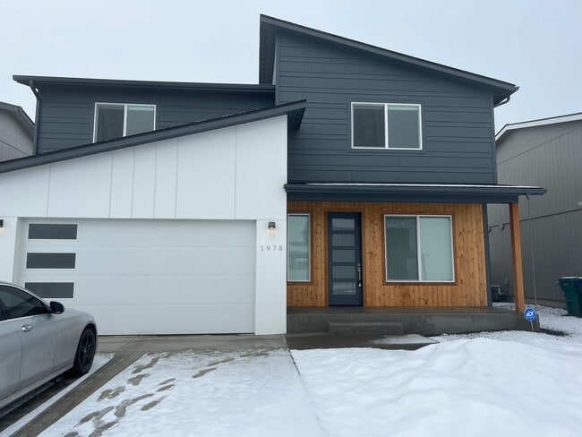 New on the Market! - New on the Market! House